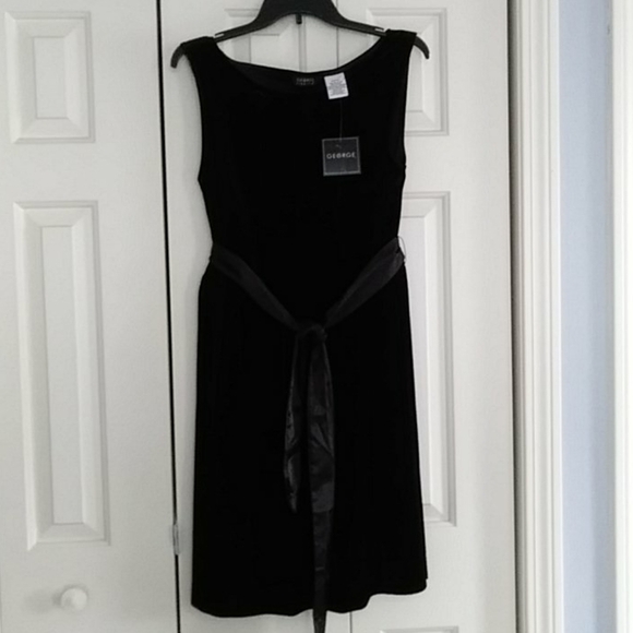 George Dress Black velvet stretchy sheath dress. - Picture 2 of 4